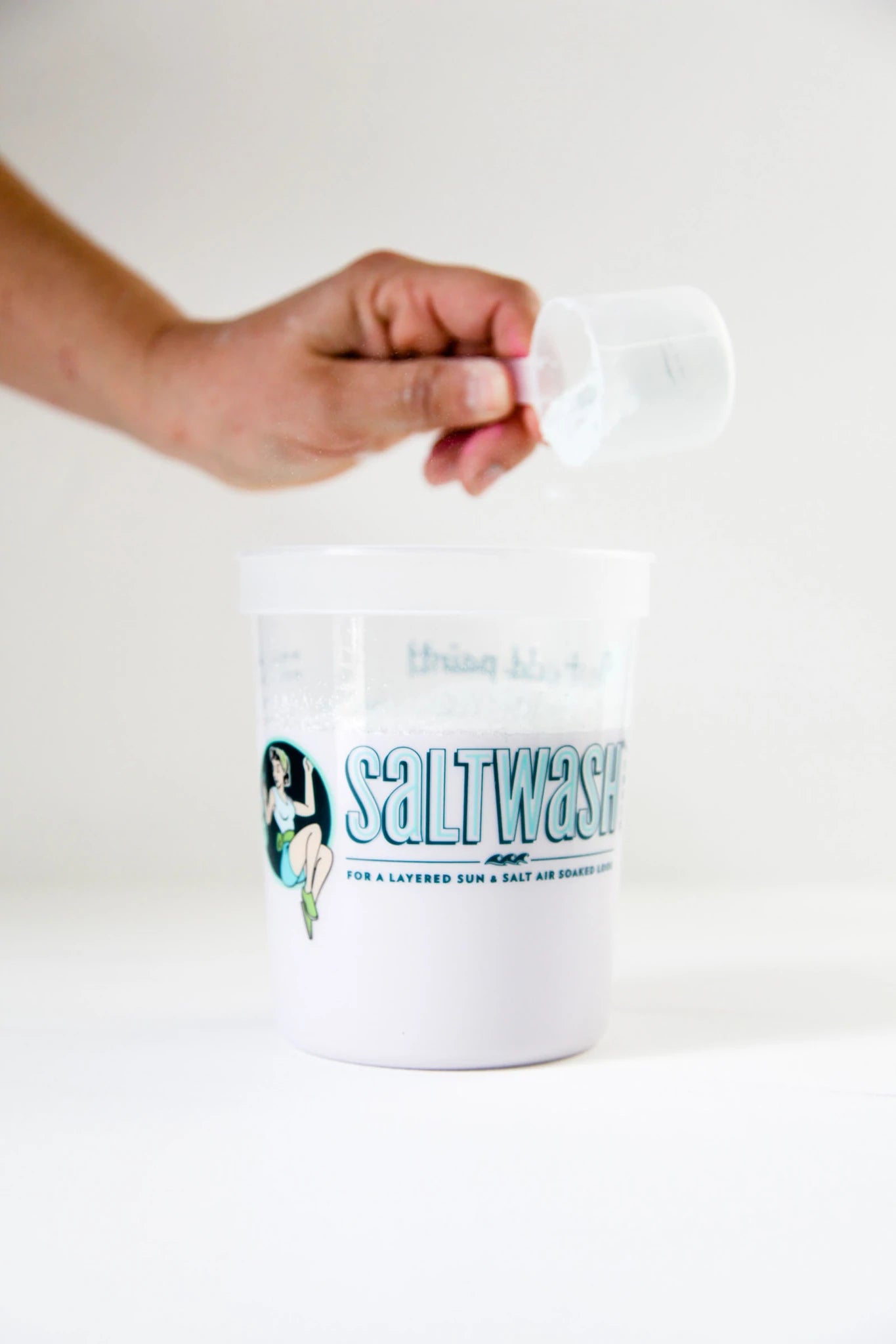 Saltwash Mixing Cups, Quart Size - Saltwash